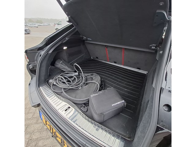 Personenauto, porsche, cayenne coupe 3.0 e-hybrid, 2023 - afbeelding 19 van  52