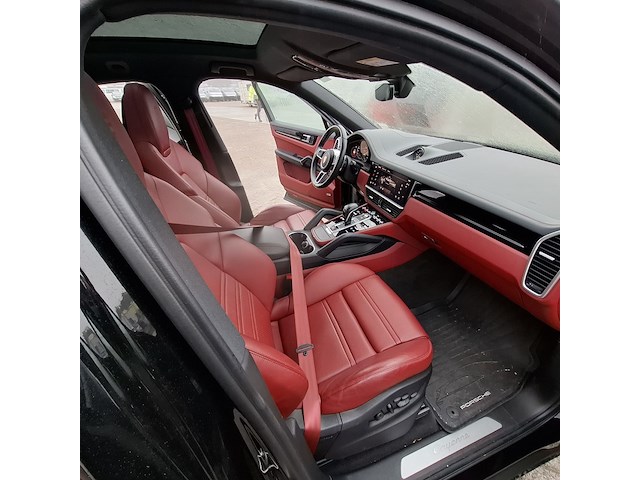 Personenauto, porsche, cayenne coupe 3.0 e-hybrid, 2023 - afbeelding 25 van  52