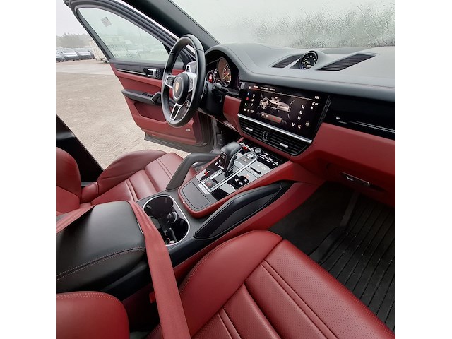 Personenauto, porsche, cayenne coupe 3.0 e-hybrid, 2023 - afbeelding 27 van  52