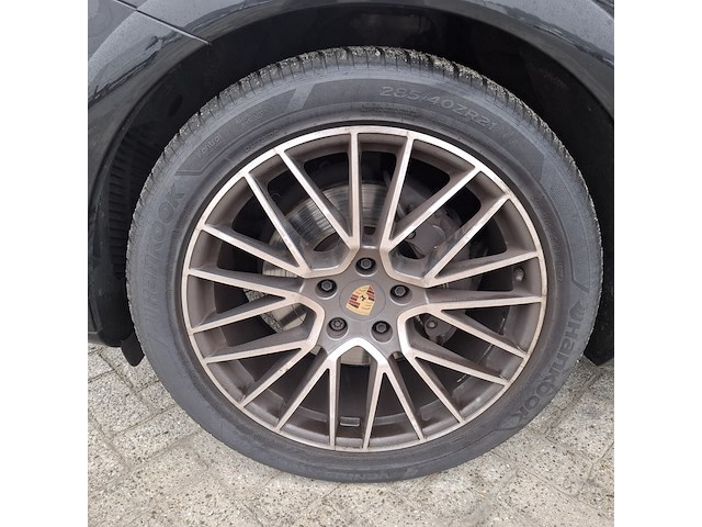 Personenauto, porsche, cayenne coupe 3.0 e-hybrid, 2023 - afbeelding 30 van  52