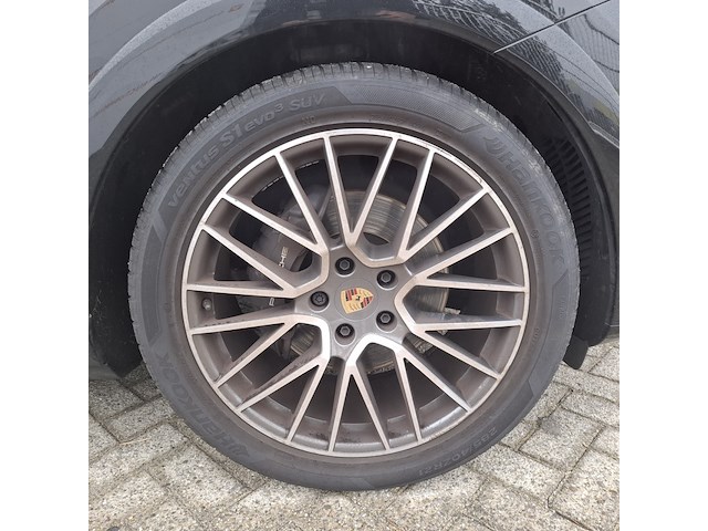 Personenauto, porsche, cayenne coupe 3.0 e-hybrid, 2023 - afbeelding 33 van  52