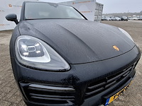 Personenauto, porsche, cayenne coupe 3.0 e-hybrid, 2023 - afbeelding 36 van  52