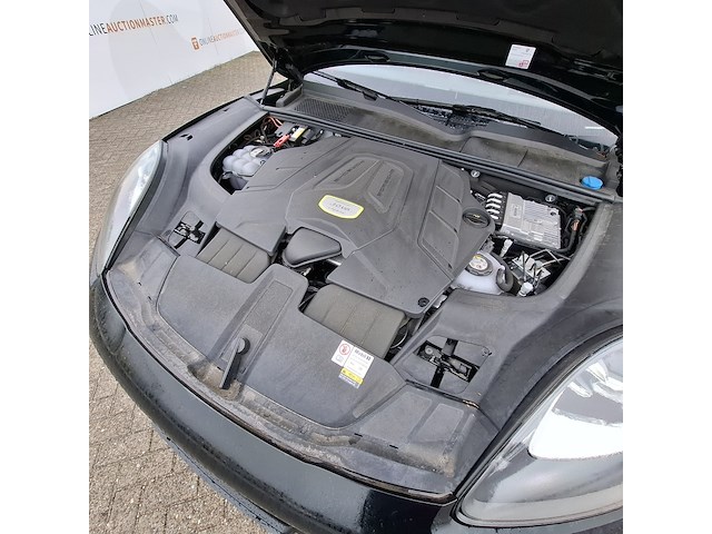 Personenauto, porsche, cayenne coupe 3.0 e-hybrid, 2023 - afbeelding 40 van  52