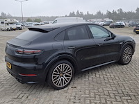 Personenauto, porsche, cayenne coupe 3.0 e-hybrid, 2023 - afbeelding 45 van  52