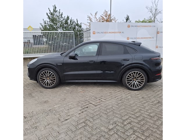 Personenauto, porsche, cayenne coupe 3.0 e-hybrid, 2023 - afbeelding 52 van  52
