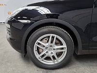 Personenauto, porsche, cayenne - afbeelding 2 van  61