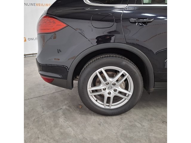 Personenauto, porsche, cayenne - afbeelding 6 van  61