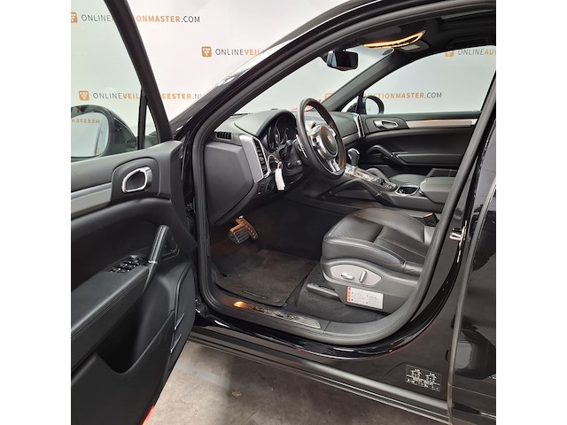 Personenauto, porsche, cayenne - afbeelding 14 van  61