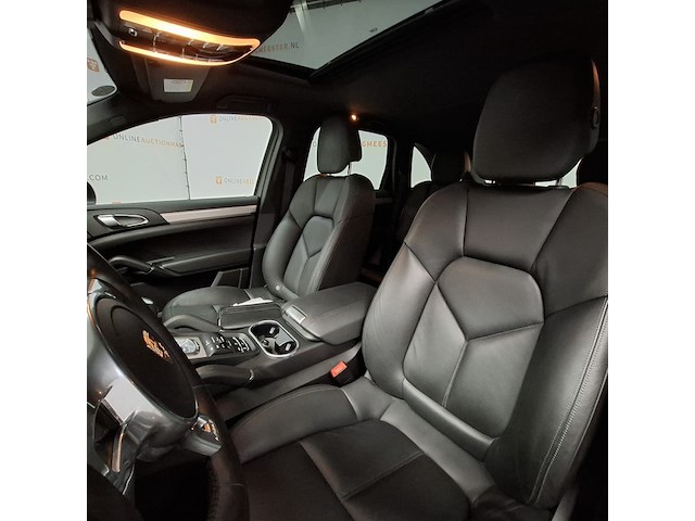 Personenauto, porsche, cayenne - afbeelding 15 van  61
