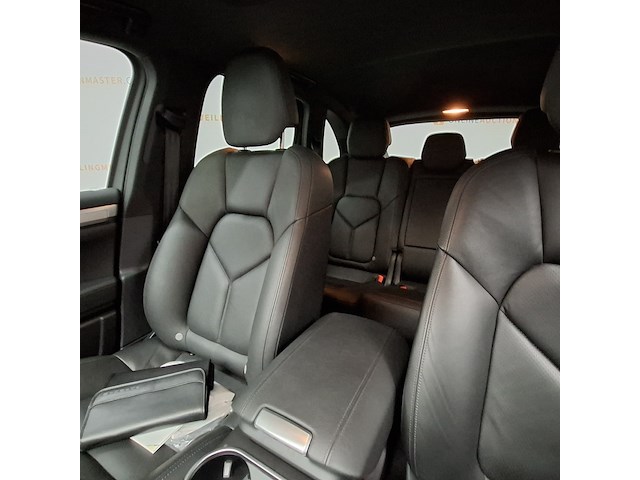 Personenauto, porsche, cayenne - afbeelding 24 van  61