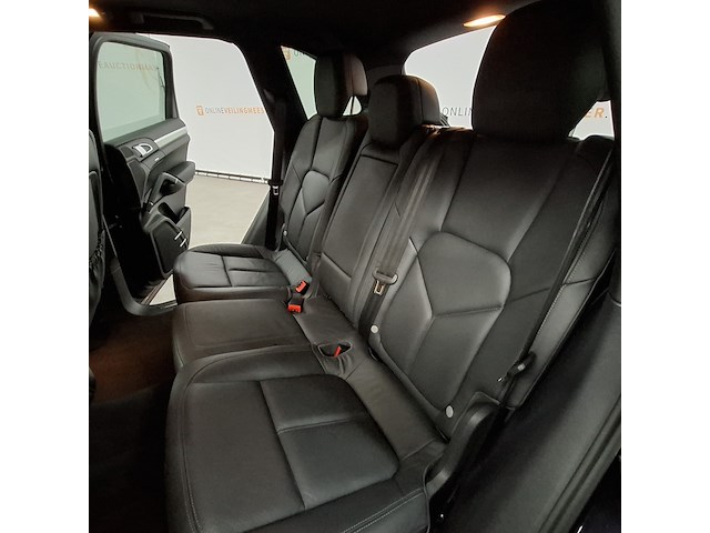 Personenauto, porsche, cayenne - afbeelding 25 van  61