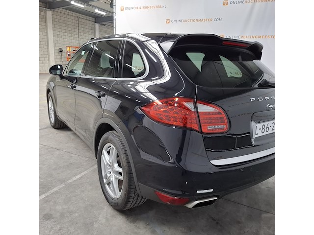 Personenauto, porsche, cayenne - afbeelding 60 van  61