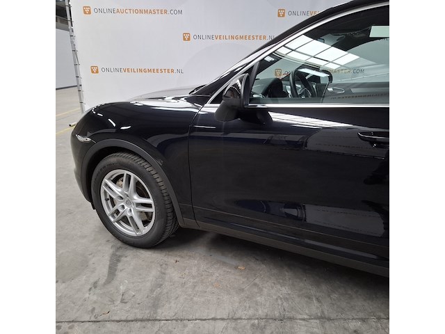 Personenauto, porsche, cayenne - afbeelding 61 van  61