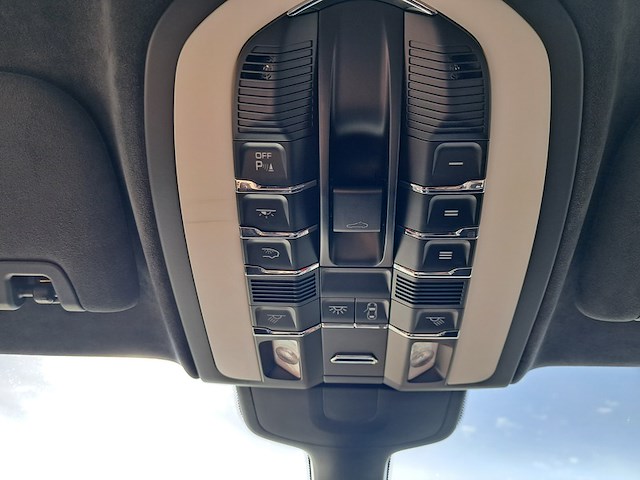 Personenauto, porsche, panamera, 4.8 gts, 2012 - afbeelding 30 van  59
