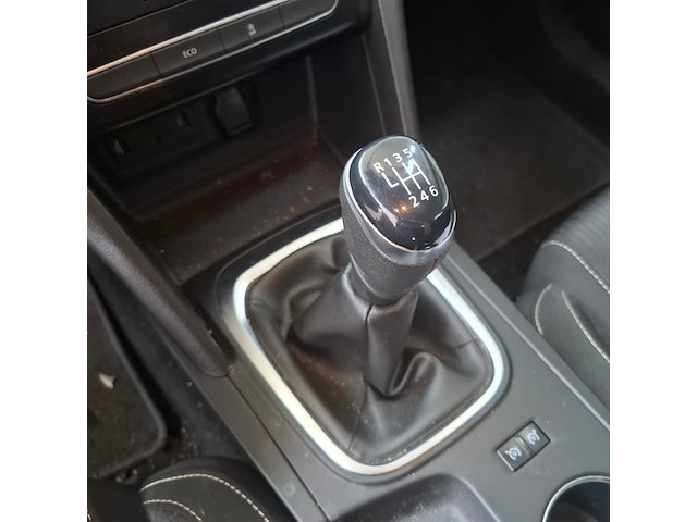 Personenauto, renault, 2019 - afbeelding 28 van  63