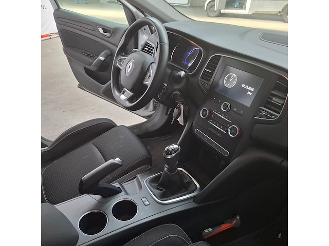 Personenauto, renault, 2019 - afbeelding 39 van  63
