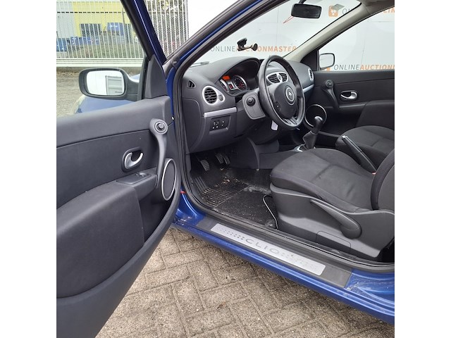 Personenauto renault, clio 1.4, bouwjaar 2007 - afbeelding 17 van  54