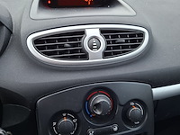 Personenauto renault, clio 1.4, bouwjaar 2007 - afbeelding 25 van  54