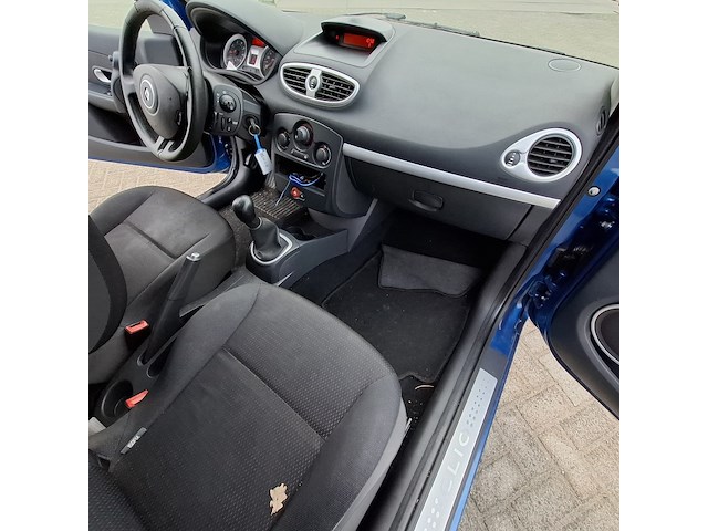 Personenauto renault, clio 1.4, bouwjaar 2007 - afbeelding 33 van  54