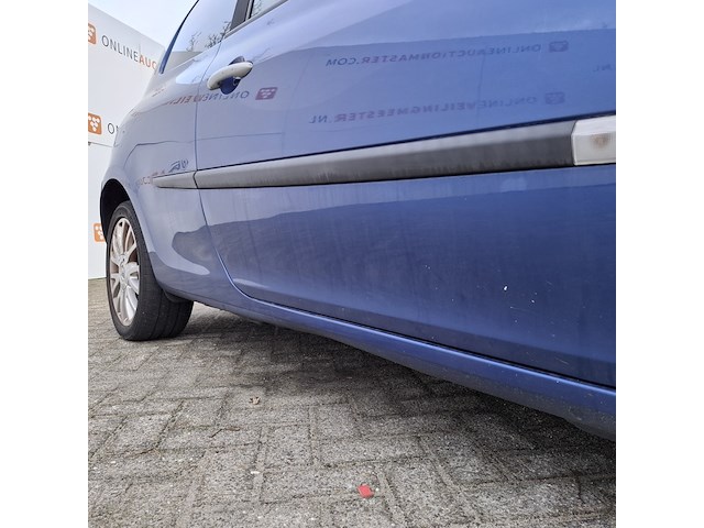 Personenauto renault, clio 1.4, bouwjaar 2007 - afbeelding 49 van  54