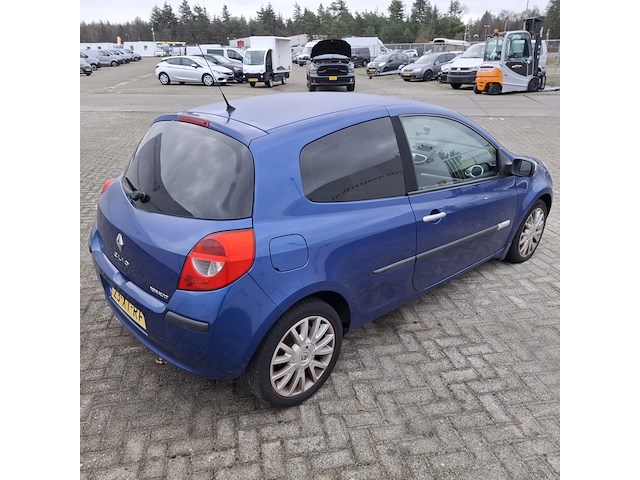 Personenauto renault, clio 1.4, bouwjaar 2007 - afbeelding 45 van  54