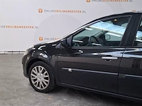 Personenauto, renault, clio, 1.6-16v dynamique luxe, 2006 - afbeelding 22 van  22
