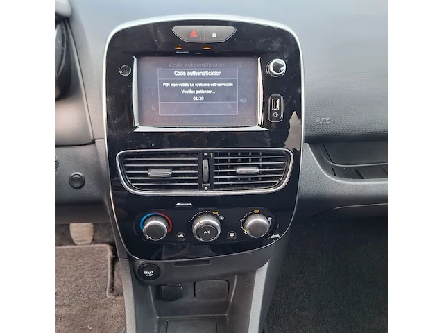 Personenauto, renault, clio estate, 0.9 tce limited, 2018 - afbeelding 18 van  22