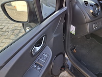 Personenauto, renault, clio - afbeelding 16 van  41