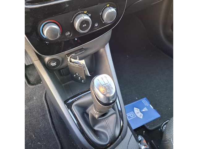 Personenauto, renault, clio - afbeelding 25 van  41