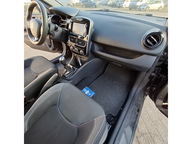 Personenauto, renault, clio - afbeelding 31 van  41