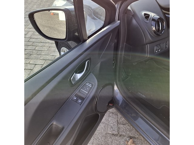 Personenauto, renault, clio - afbeelding 16 van  43