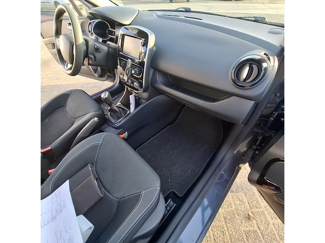 Personenauto, renault, clio - afbeelding 32 van  43