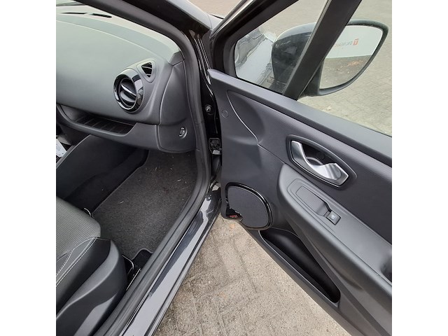 Personenauto, renault, clio - afbeelding 38 van  44