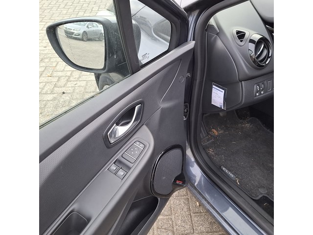 Personenauto, renault, clio - afbeelding 23 van  49