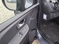 Personenauto, renault, clio - afbeelding 23 van  49