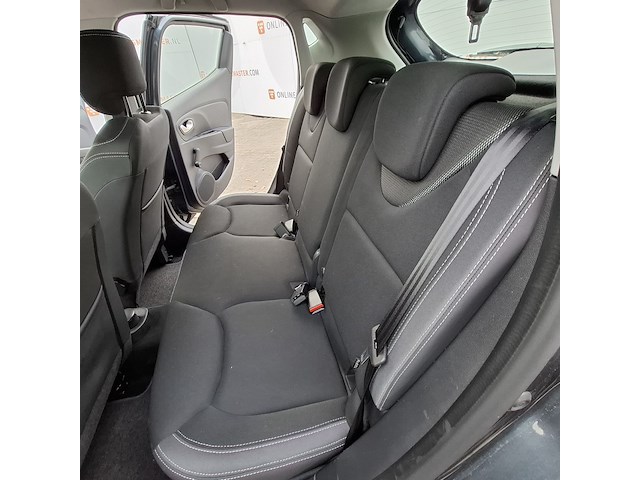 Personenauto, renault, clio - afbeelding 34 van  49