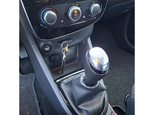 Personenauto, renault, clio - afbeelding 30 van  41