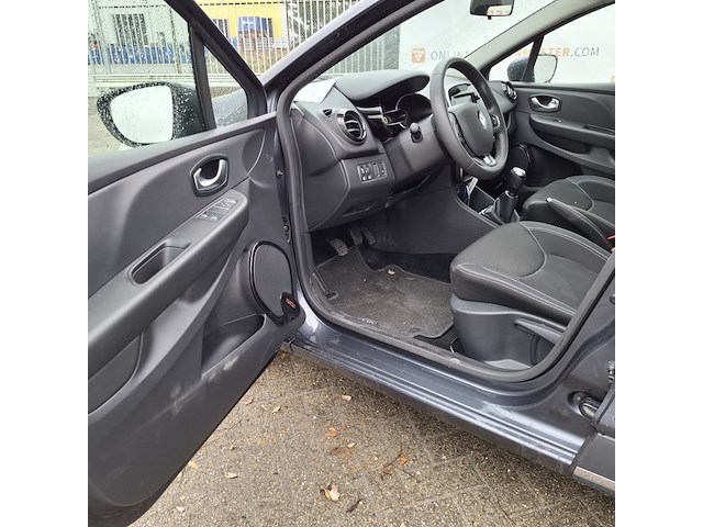 Personenauto, renault, clio - afbeelding 24 van  49