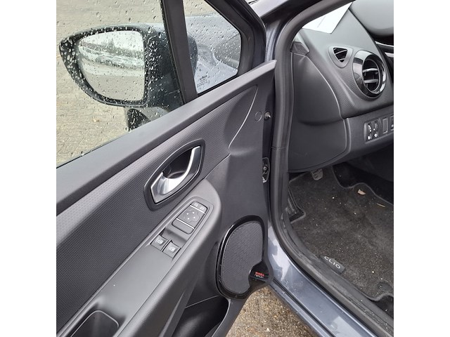 Personenauto, renault, clio - afbeelding 25 van  49