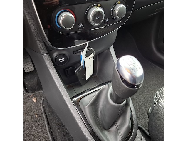 Personenauto, renault, clio - afbeelding 31 van  49