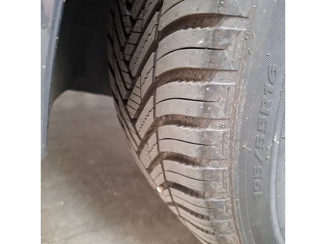 Personenauto, renault, clio - afbeelding 4 van  60