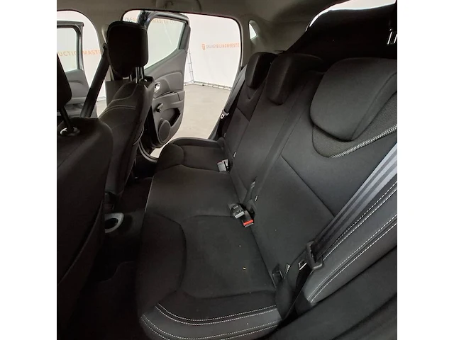 Personenauto, renault, clio - afbeelding 47 van  76