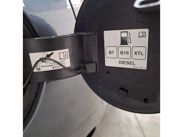 Personenauto, renault, clio - afbeelding 60 van  76