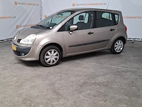 Personenauto, renault, grand modus, 1.2-16v expression, 2008 - afbeelding 22 van  24