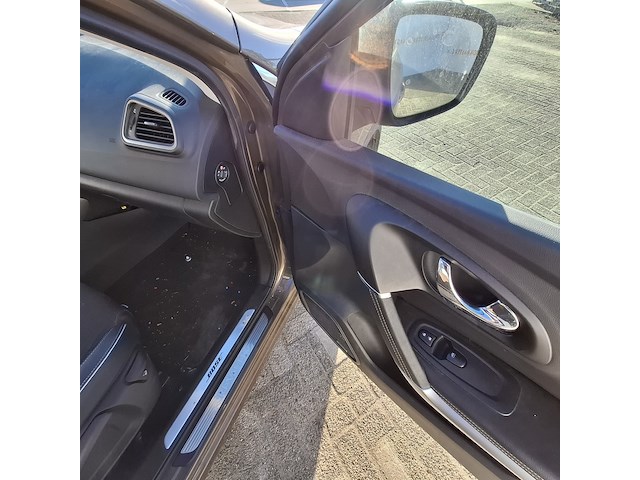 Personenauto, renault, kadjar - afbeelding 31 van  49