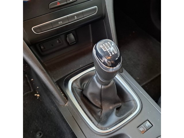 Personenauto, renault, megane, 2018 - afbeelding 35 van  67