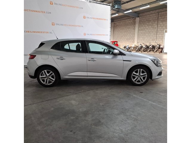Personenauto, renault, megane, 2018 - afbeelding 34 van  67