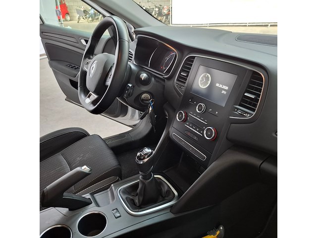 Personenauto, renault, megane, 2018 - afbeelding 46 van  67