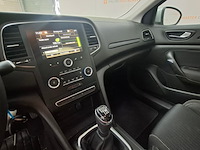 Personenauto, renault, megane, 2018 - afbeelding 39 van  70