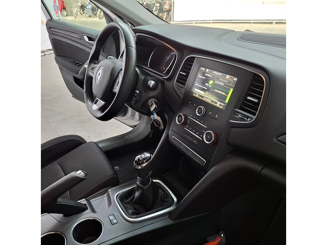 Personenauto, renault, megane, 2018 - afbeelding 49 van  70